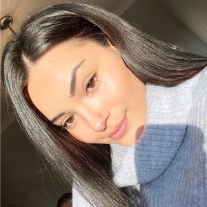 Meet your Posher, Juliana